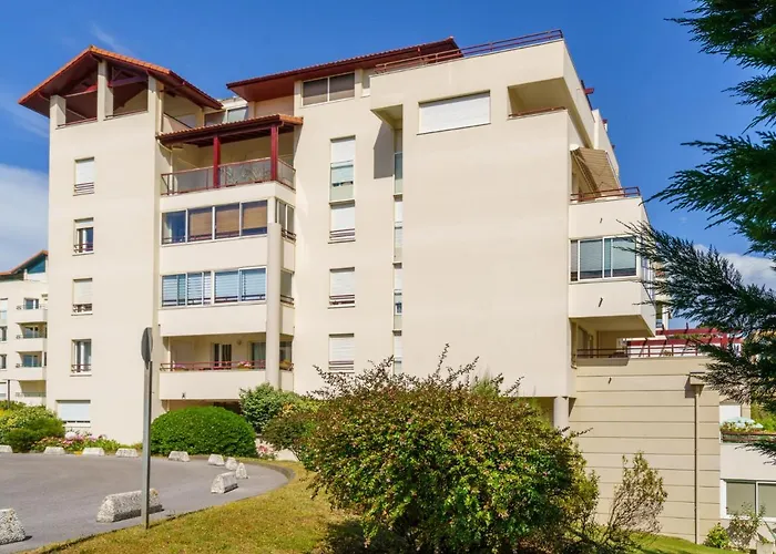 Les Jardins Victoria-2 By Interhome * Биарриц